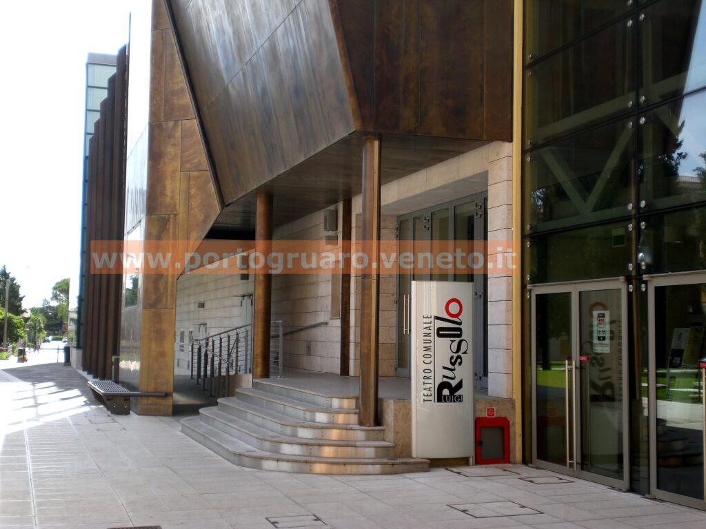 Ingresso teatro Russolo