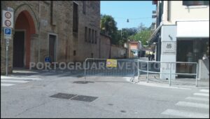 transenna in via P. Bernardino